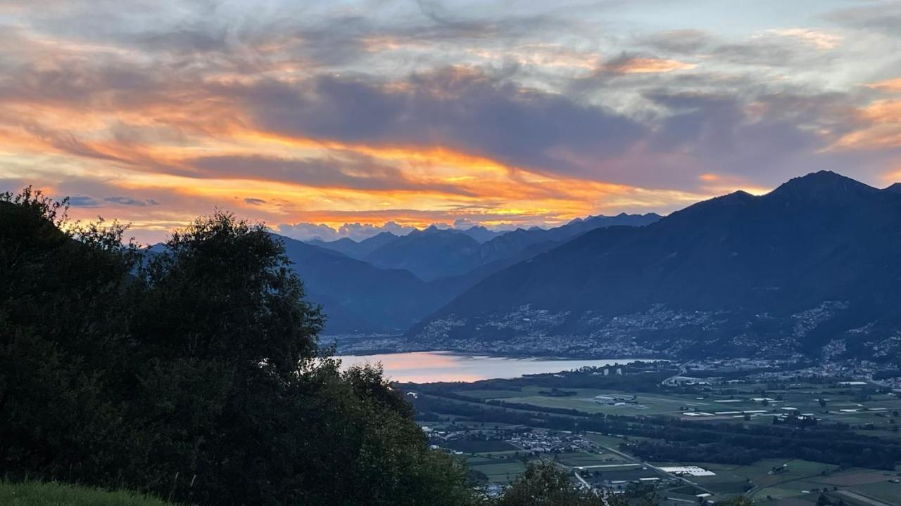 Ferienwohnung Rustico Ai Monti Cadenazzo Exterior foto